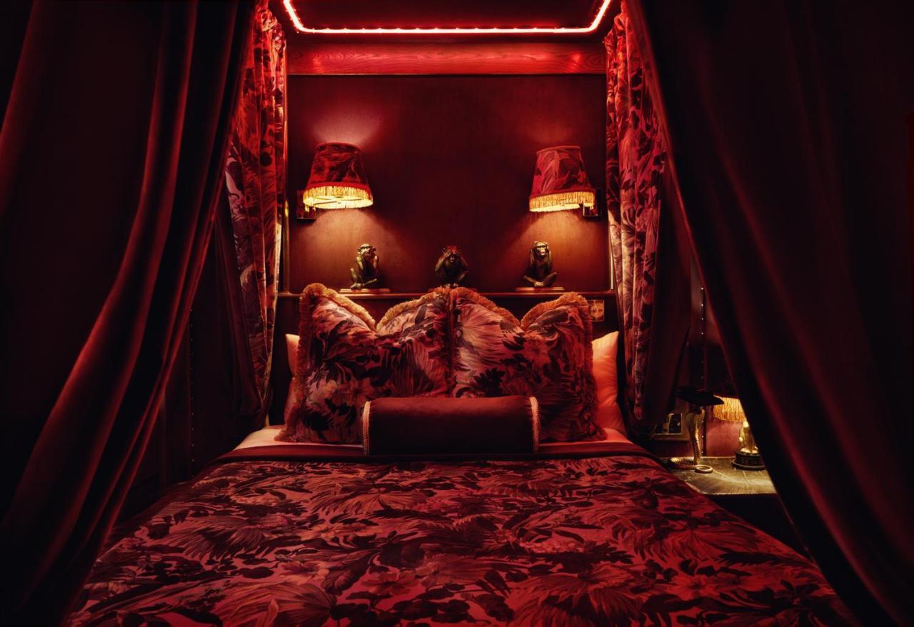 House Of Gods Royal Mile Hotel เอดินบะระ ภายนอก รูปภาพ