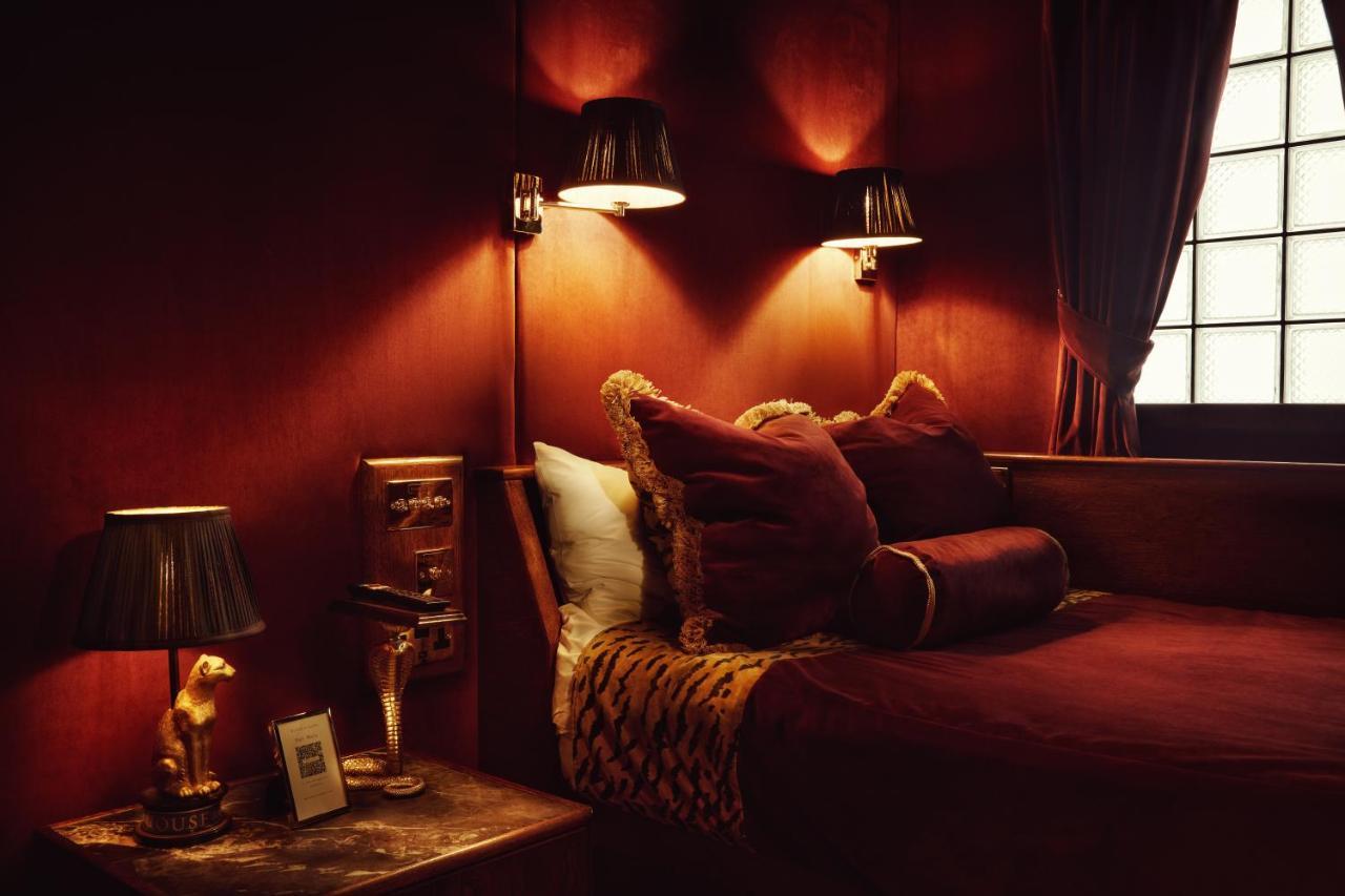House Of Gods Royal Mile Hotel เอดินบะระ ภายนอก รูปภาพ